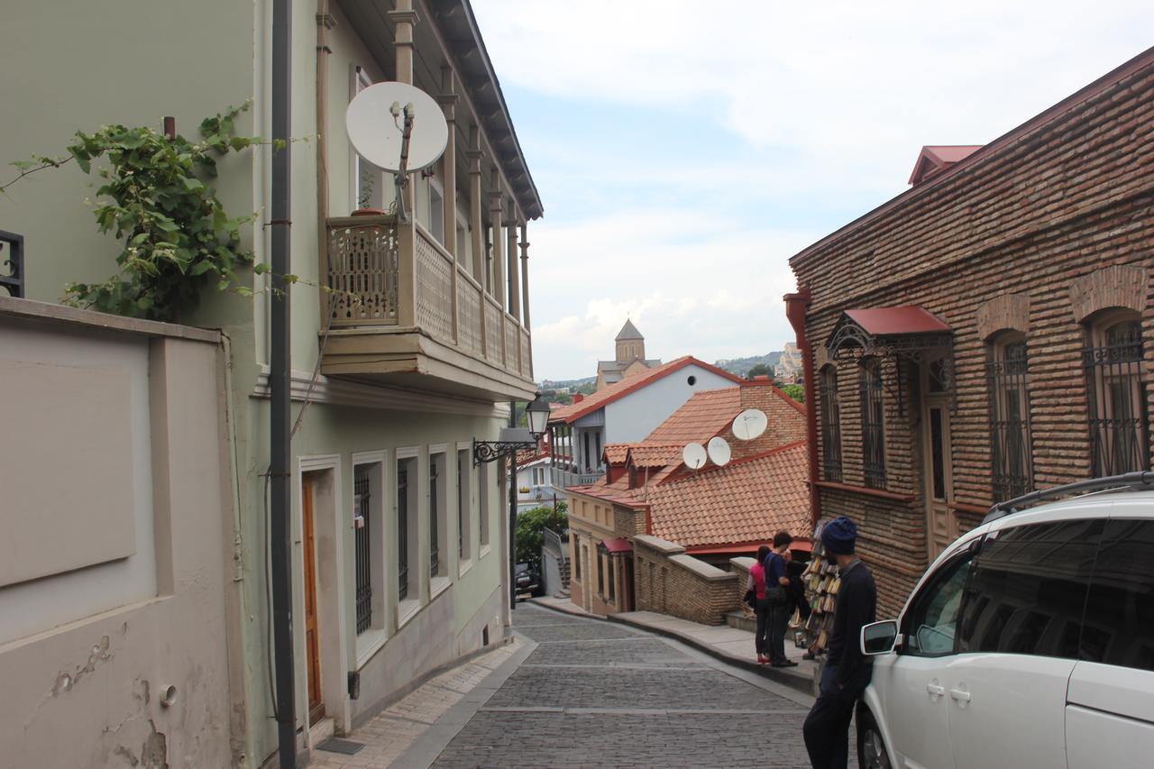 Apartment Nino Botanical Tiflis Exterior foto