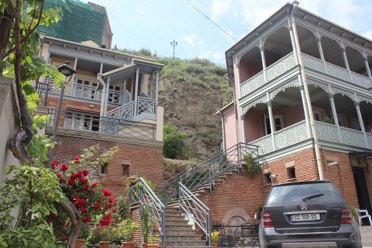 Apartment Nino Botanical Tiflis Exterior foto