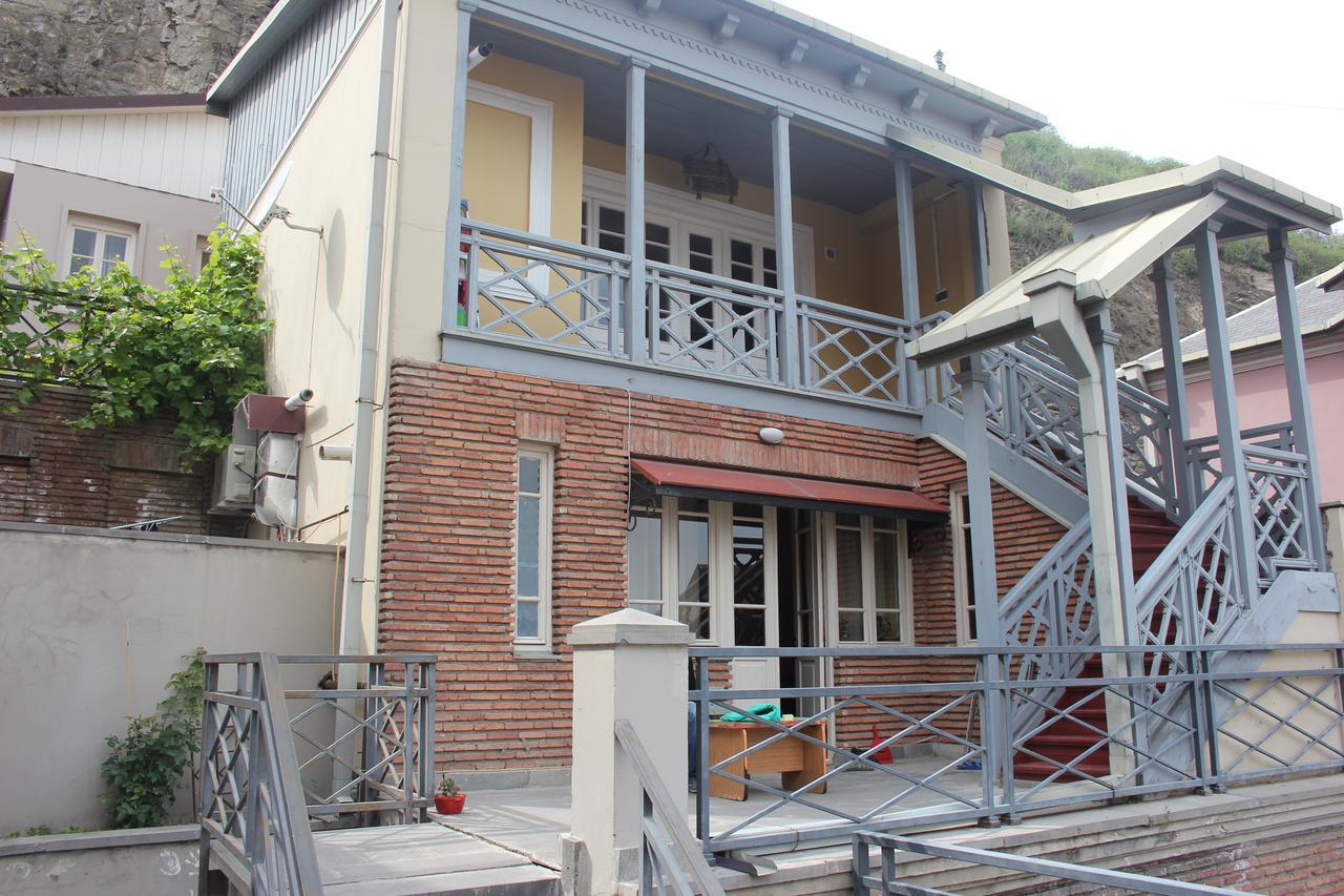 Apartment Nino Botanical Tiflis Exterior foto
