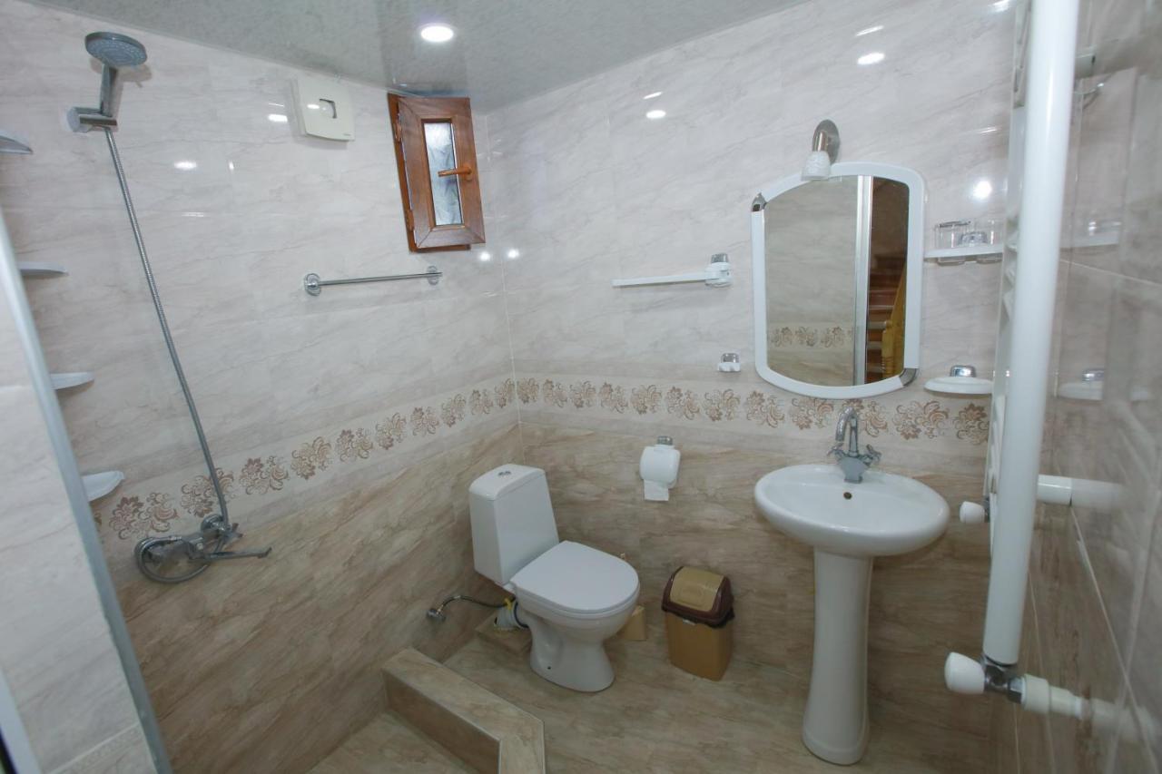 Apartment Nino Botanical Tiflis Exterior foto