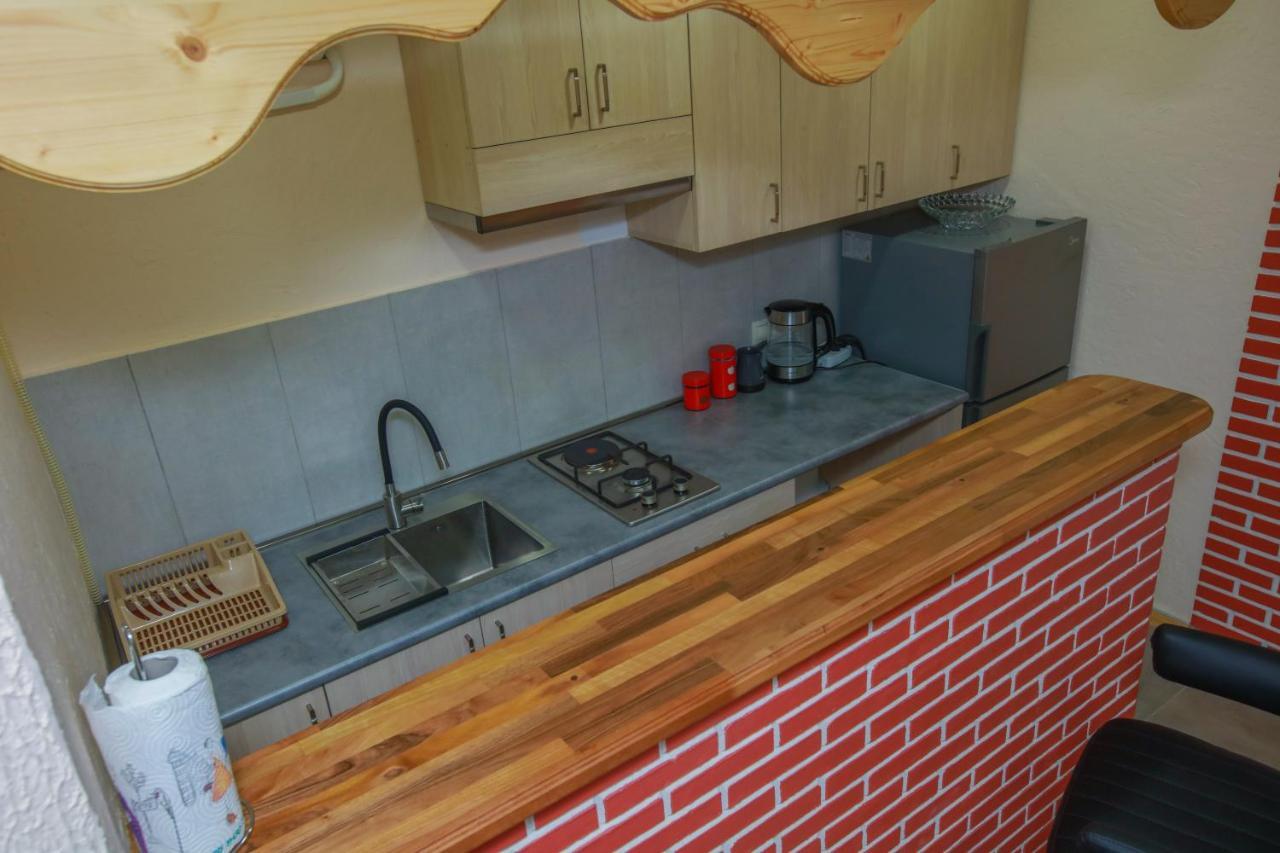 Apartment Nino Botanical Tiflis Exterior foto
